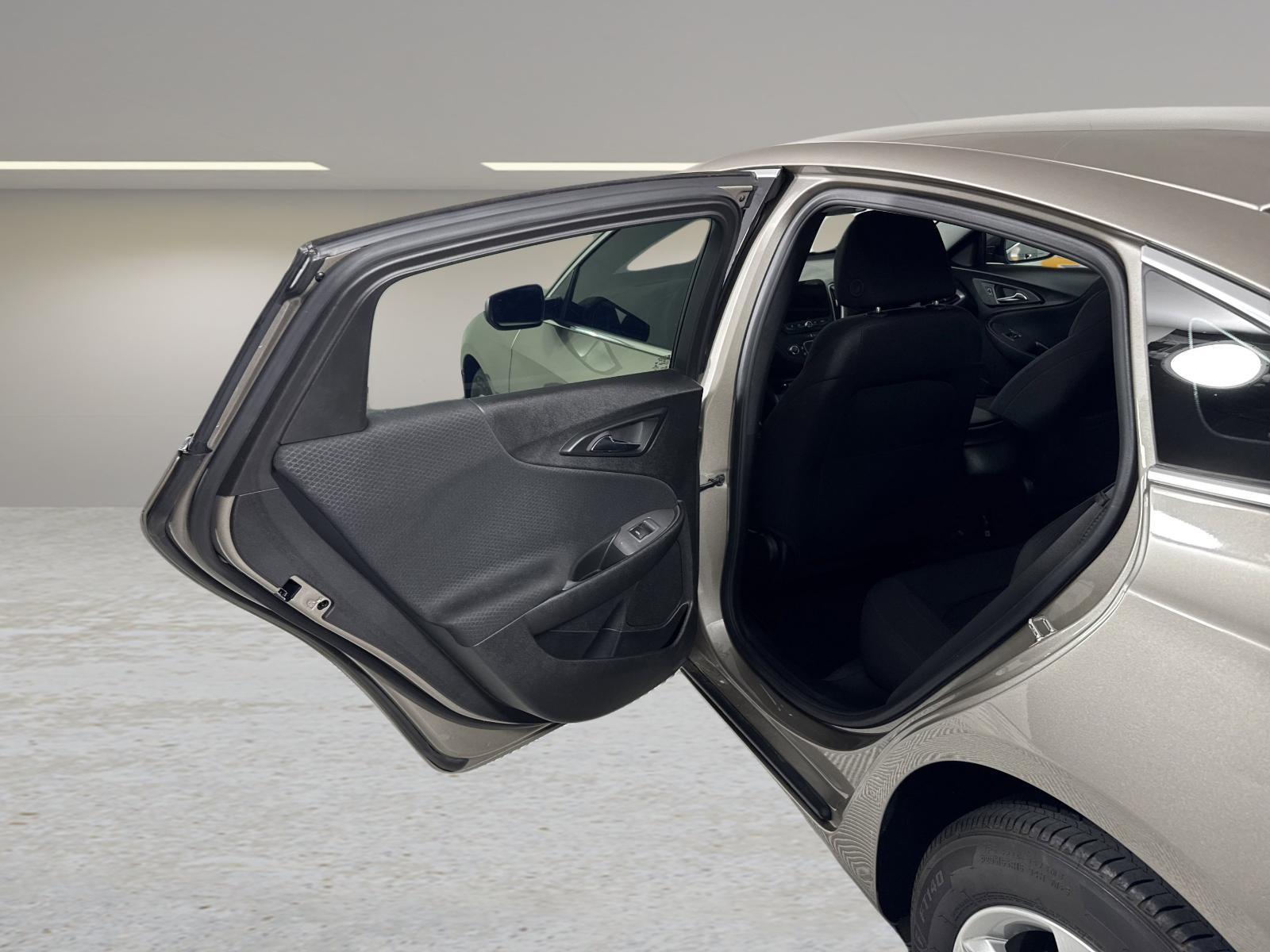 2024 Chevrolet Malibu Vehicle Photo in GEORGETOWN, TX 78626-7508