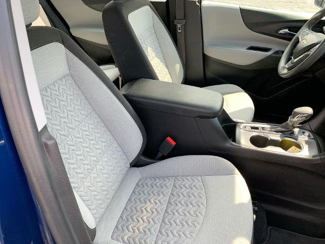 2022 Chevrolet Equinox Vehicle Photo in MOON TOWNSHIP, PA 15108-2571