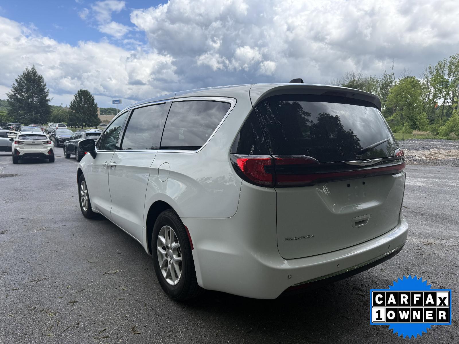 2023 Chrysler Pacifica Vehicle Photo in Harrisburg, PA 17111