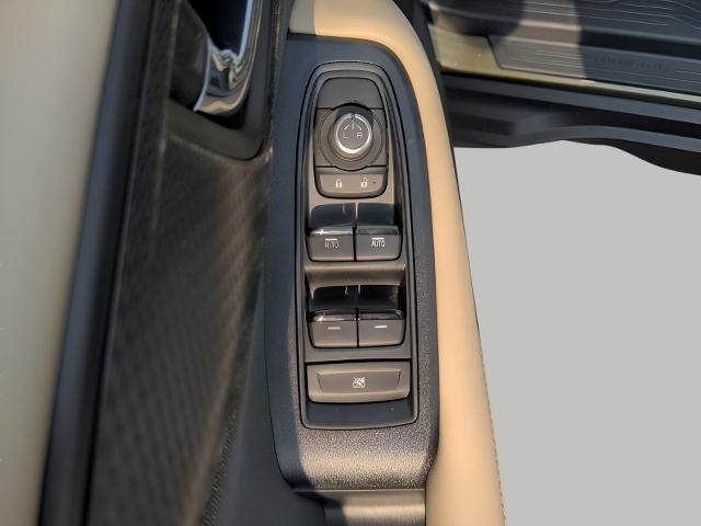 2025 Subaru Outback Vehicle Photo in Green Bay, WI 54304