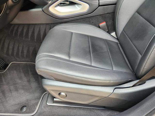 2025 Mercedes-Benz GLE Vehicle Photo in HOUSTON, TX 77079