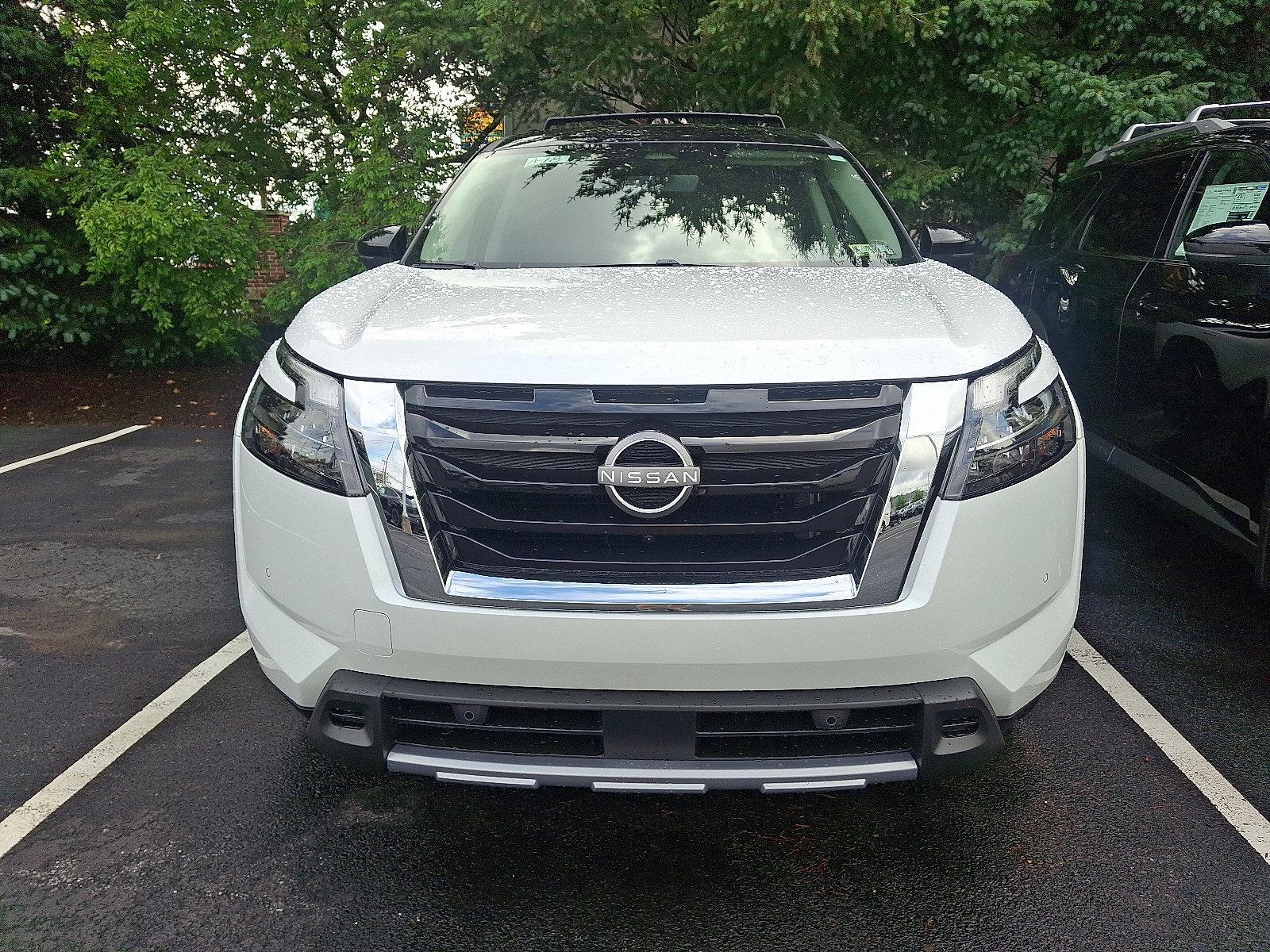 2025 Nissan Pathfinder Vehicle Photo in Harrisburg, PA 17111-1033