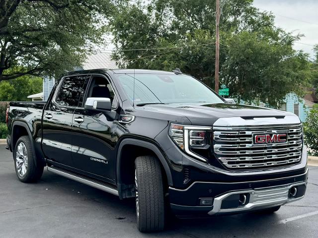 2024 GMC Sierra 1500 Vehicle Photo in DALLAS, TX 75209-3016