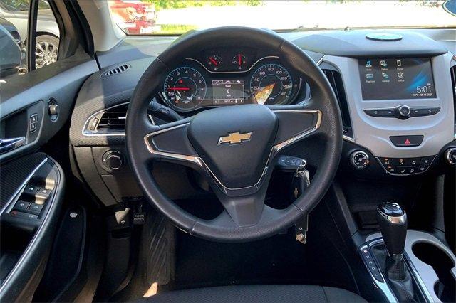 2017 Chevrolet Cruze Vehicle Photo in INDEPENDENCE, MO 64055-1314