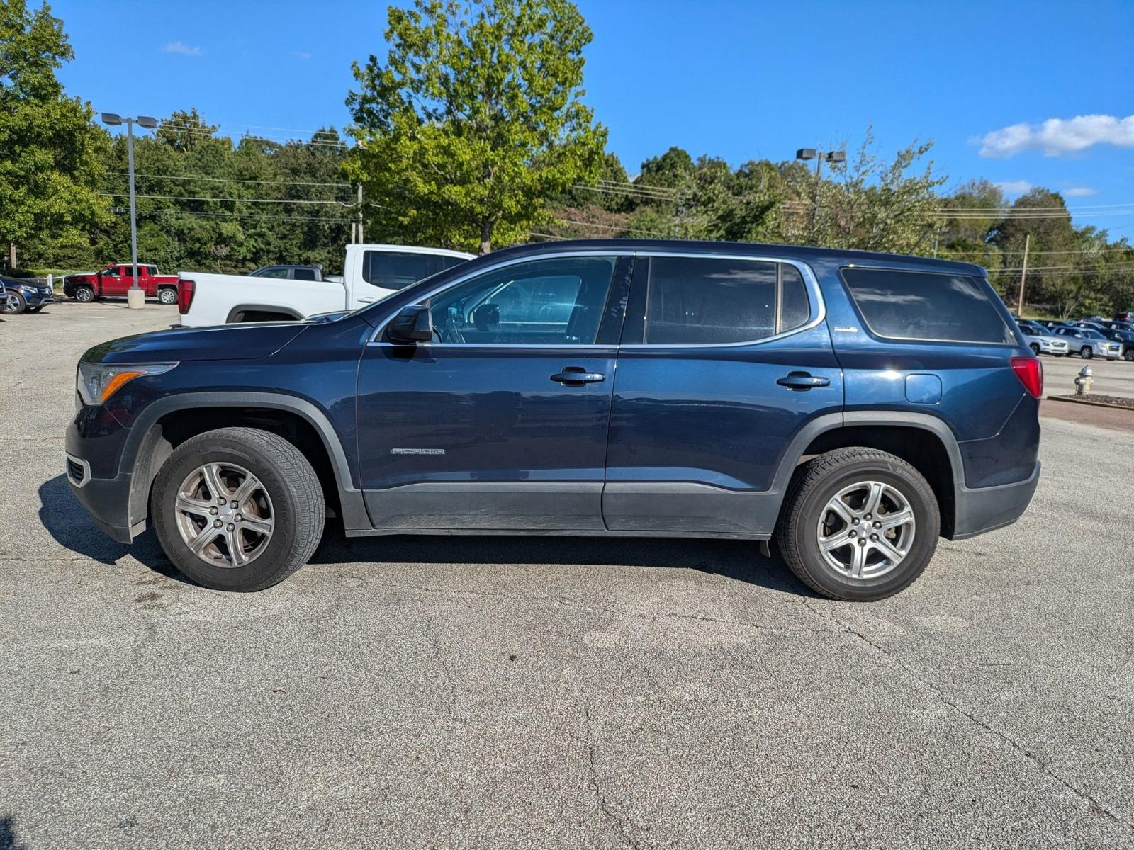 2017 GMC Acadia Vehicle Photo in BARTLETT, TN 38133-4101