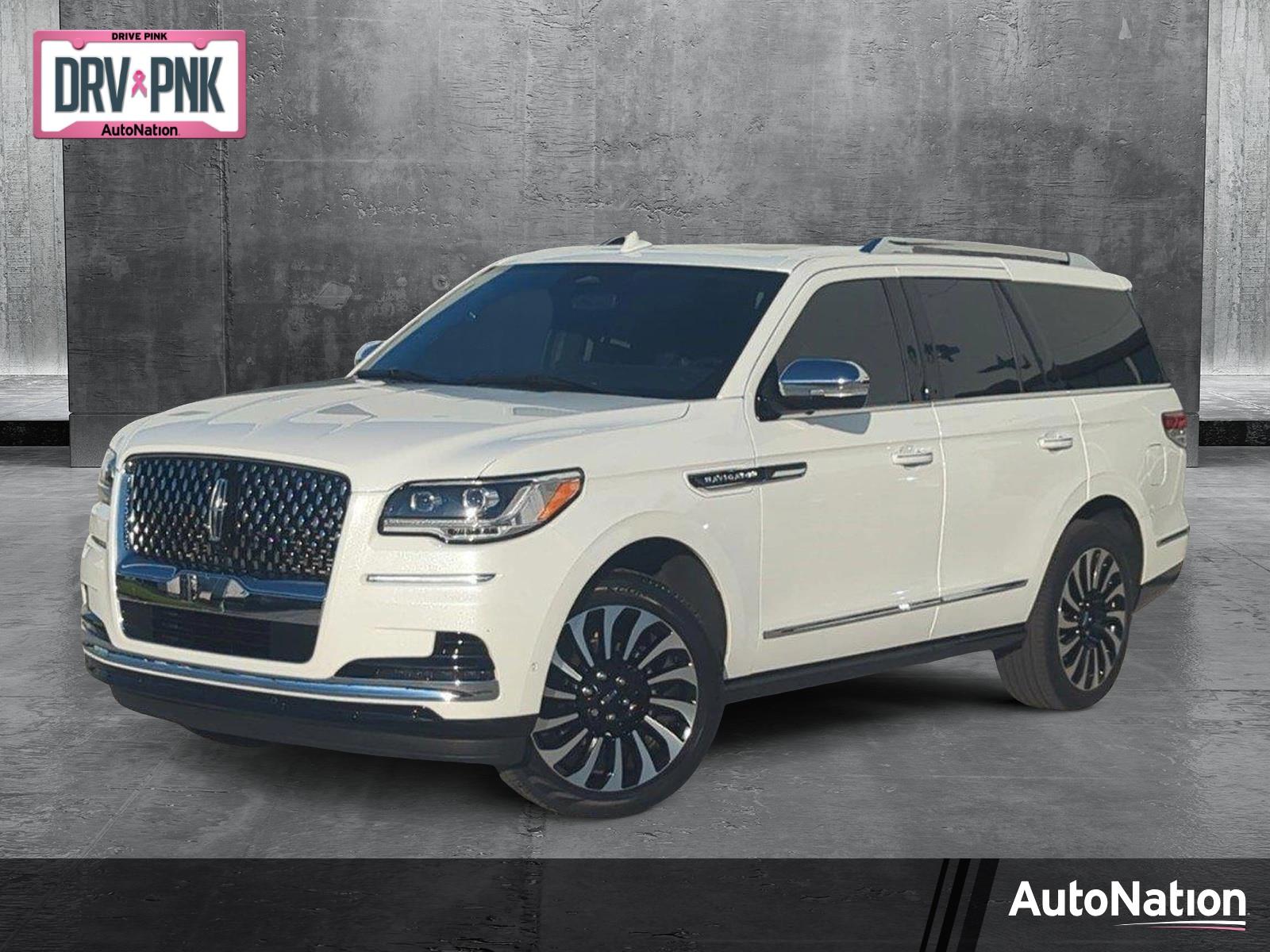 2023 Lincoln Navigator Vehicle Photo in Pembroke Pines, FL 33027