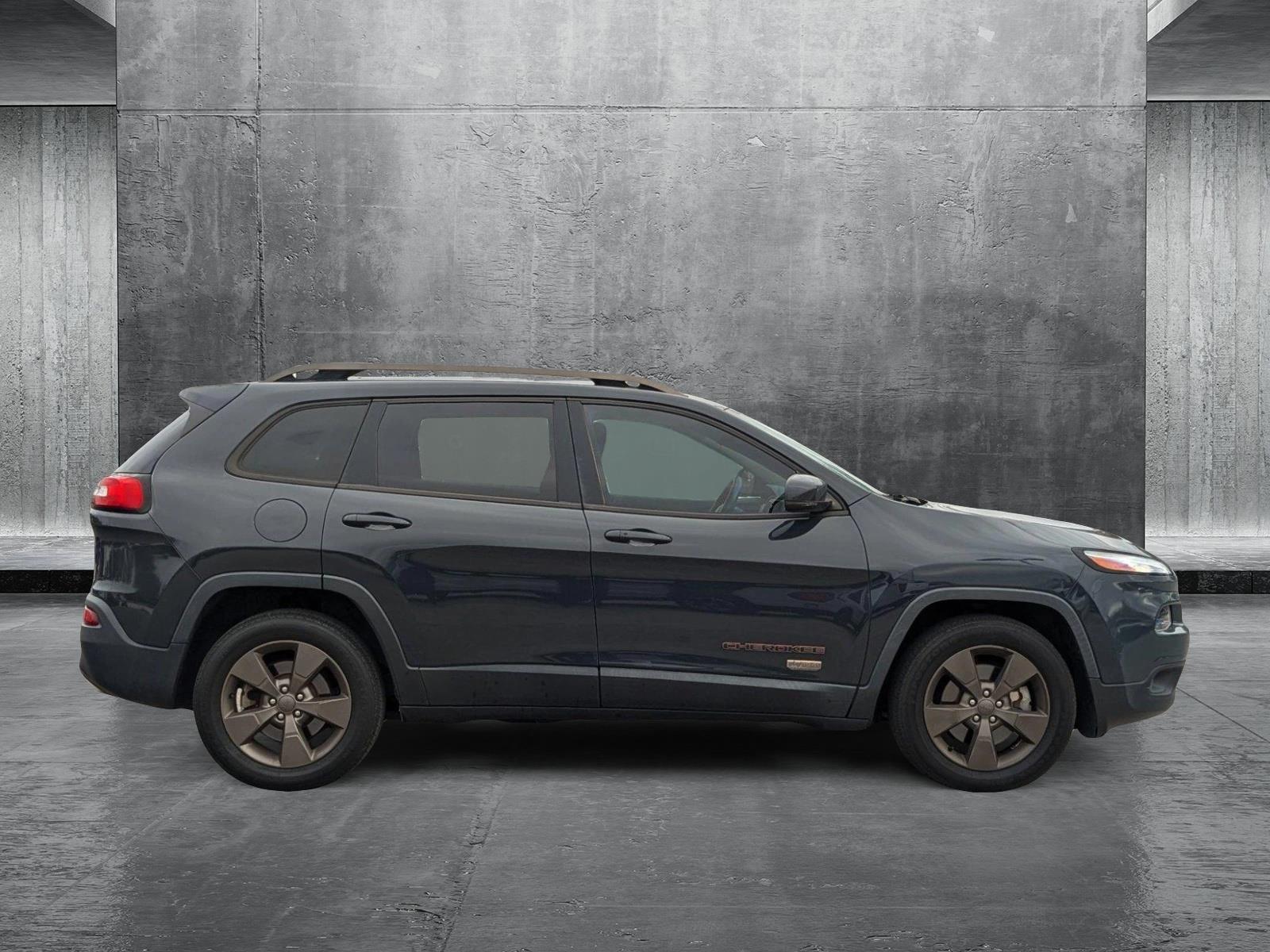 2017 Jeep Cherokee Vehicle Photo in St. Petersburg, FL 33713