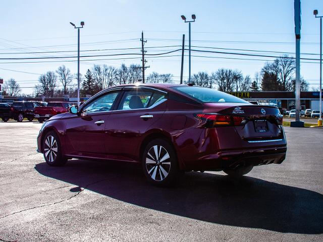 2022 Nissan Altima Vehicle Photo in MADISON, IN 47250-1611