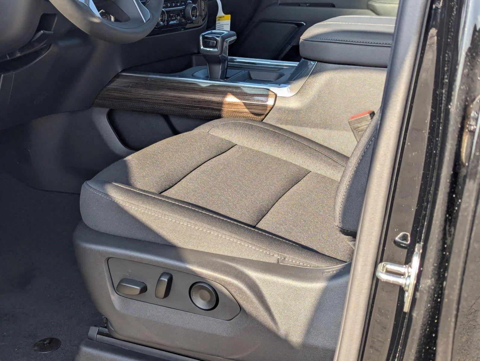 2025 Chevrolet Silverado 1500 Vehicle Photo in MIAMI, FL 33134-2699