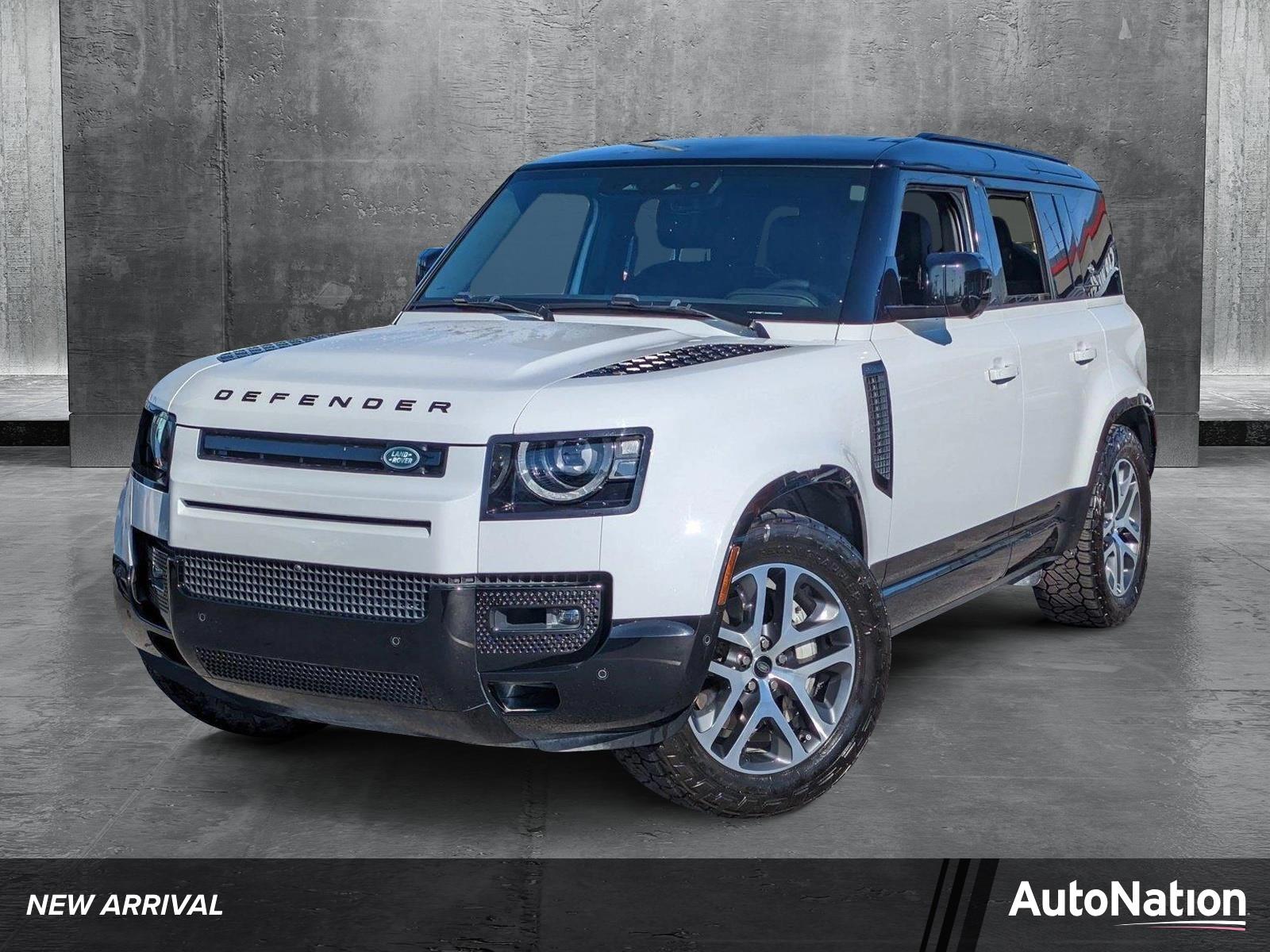 2024 Land Rover Defender Vehicle Photo in Bradenton, FL 34207