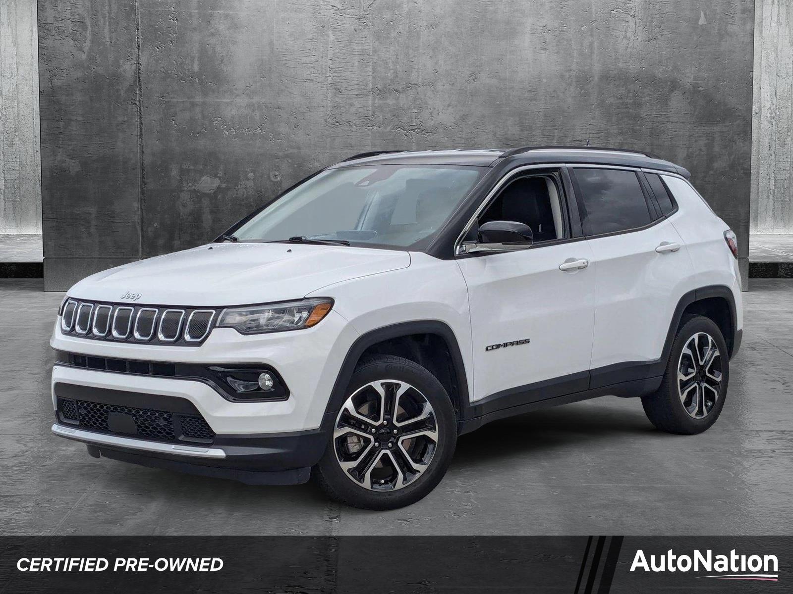 2022 Jeep Compass Vehicle Photo in Valencia, CA 91355
