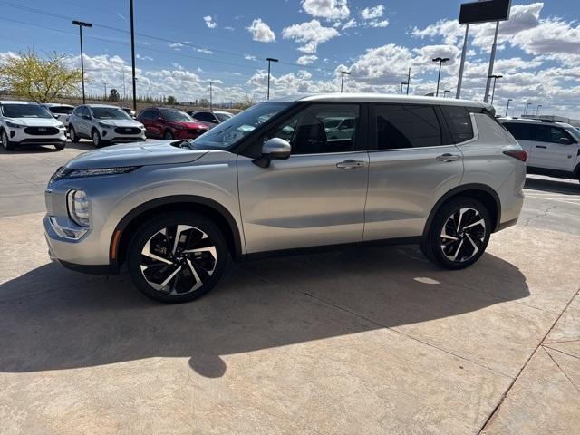 2023 Mitsubishi Outlander Vehicle Photo in Winslow, AZ 86047-2439