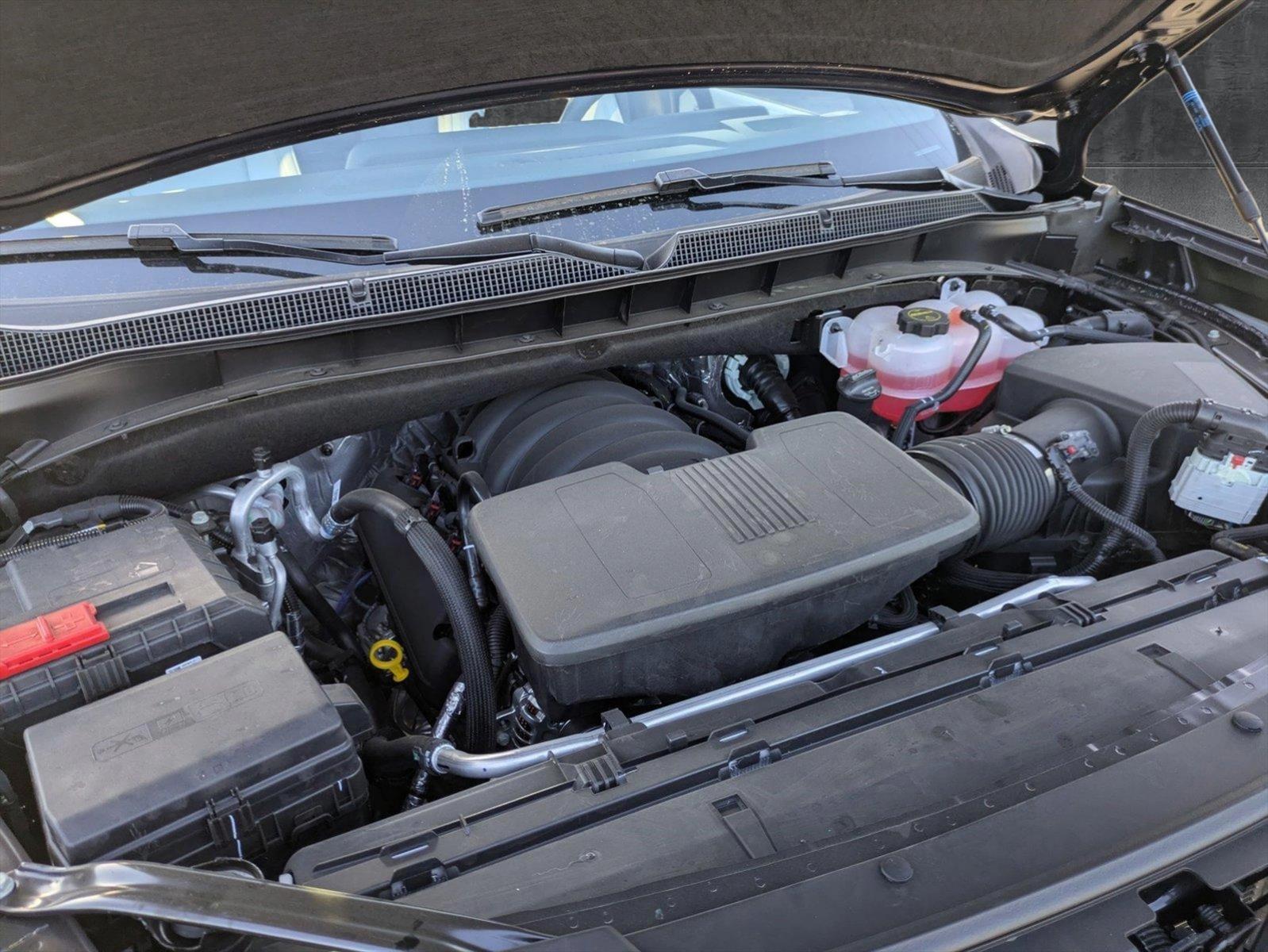 2025 Chevrolet Suburban Vehicle Photo in GILBERT, AZ 85297-0446
