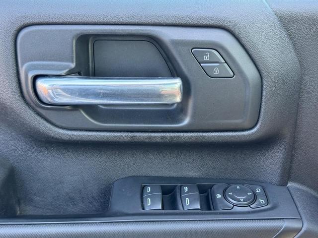 2023 Chevrolet Silverado 2500 HD Vehicle Photo in COLUMBIA, MO 65203-3903