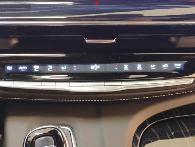 2024 Cadillac Escalade Vehicle Photo in PINEVILLE, NC 28134-8495