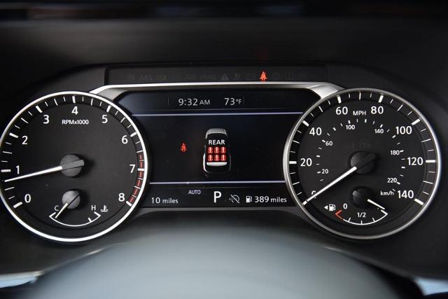 2025 Nissan Pathfinder Vehicle Photo in Ballwin, MO 63011