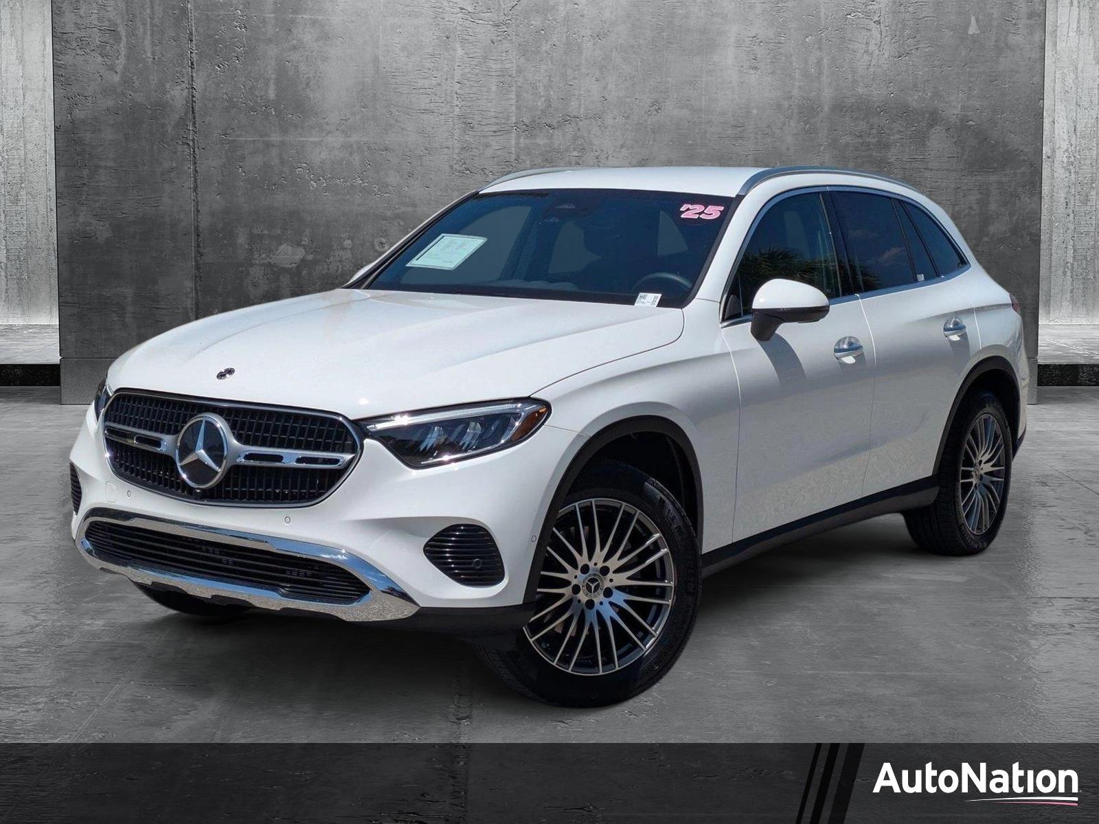 2025 Mercedes-Benz GLC Vehicle Photo in Sarasota, FL 34231