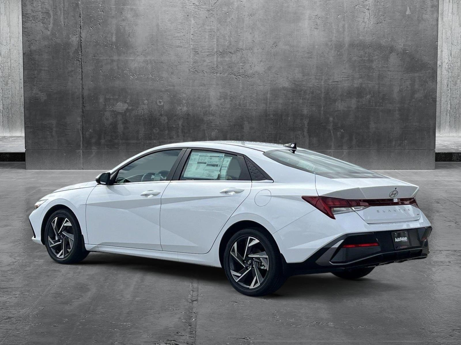 2024 Hyundai ELANTRA Hybrid Vehicle Photo in Santa Clarita, CA 91355