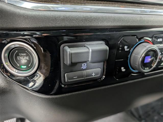 2023 Chevrolet Silverado 1500 Vehicle Photo in ENGLEWOOD, CO 80113-6708