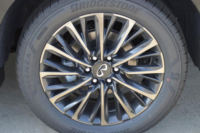 2025 INFINITI QX80 Vehicle Photo in Houston, TX 77090