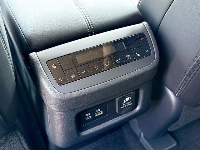 2025 Nissan Pathfinder Vehicle Photo in Flemington, NJ 08822