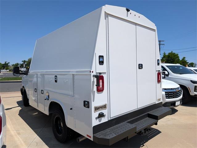 2024 Chevrolet Express Commercial Cutaway Vehicle Photo in ENGLEWOOD, CO 80113-6708