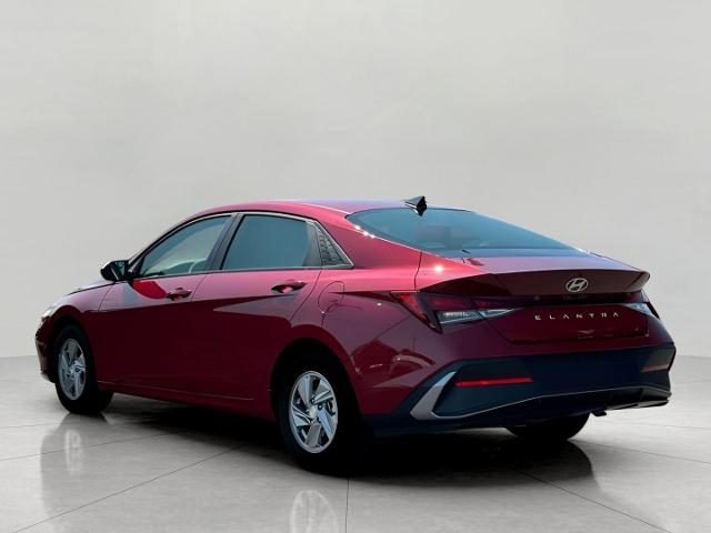 2025 Hyundai ELANTRA Vehicle Photo in Green Bay, WI 54304