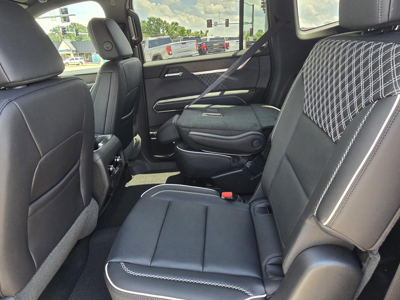 2025 GMC Acadia Vehicle Photo in Rolla, MO 65401