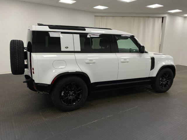 2024 Defender Vehicle Photo in Appleton, WI 54913
