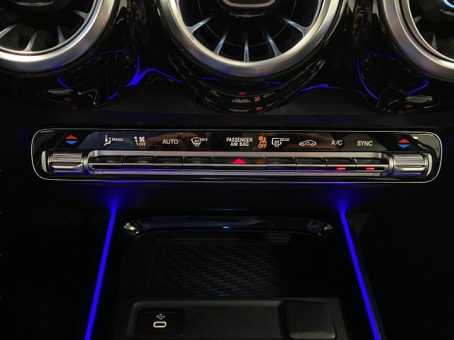 2025 Mercedes-Benz GLB Vehicle Photo in Appleton, WI 54913