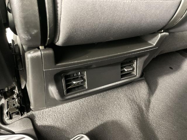 2022 Chevrolet Silverado 1500 Vehicle Photo in GILBERT, AZ 85297-0402