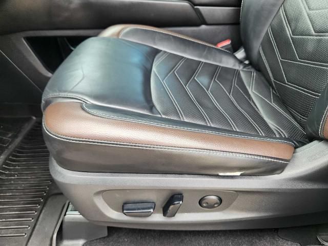 2022 Nissan Pathfinder Vehicle Photo in DENTON, TX 76210-9321