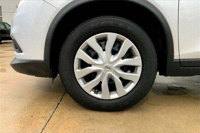 2016 Nissan Rogue Vehicle Photo in TOPEKA, KS 66609-0000