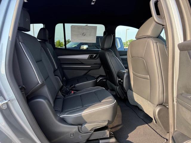 2026 Buick Enclave Vehicle Photo in COLUMBIA, MO 65203-3903