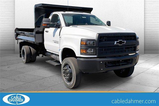 2024 Chevrolet Silverado Chassis Cab Vehicle Photo in INDEPENDENCE, MO 64055-1314