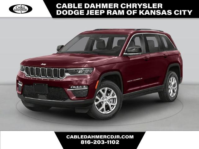 2023 Jeep Grand Cherokee Vehicle Photo in Kansas City, MO 64114