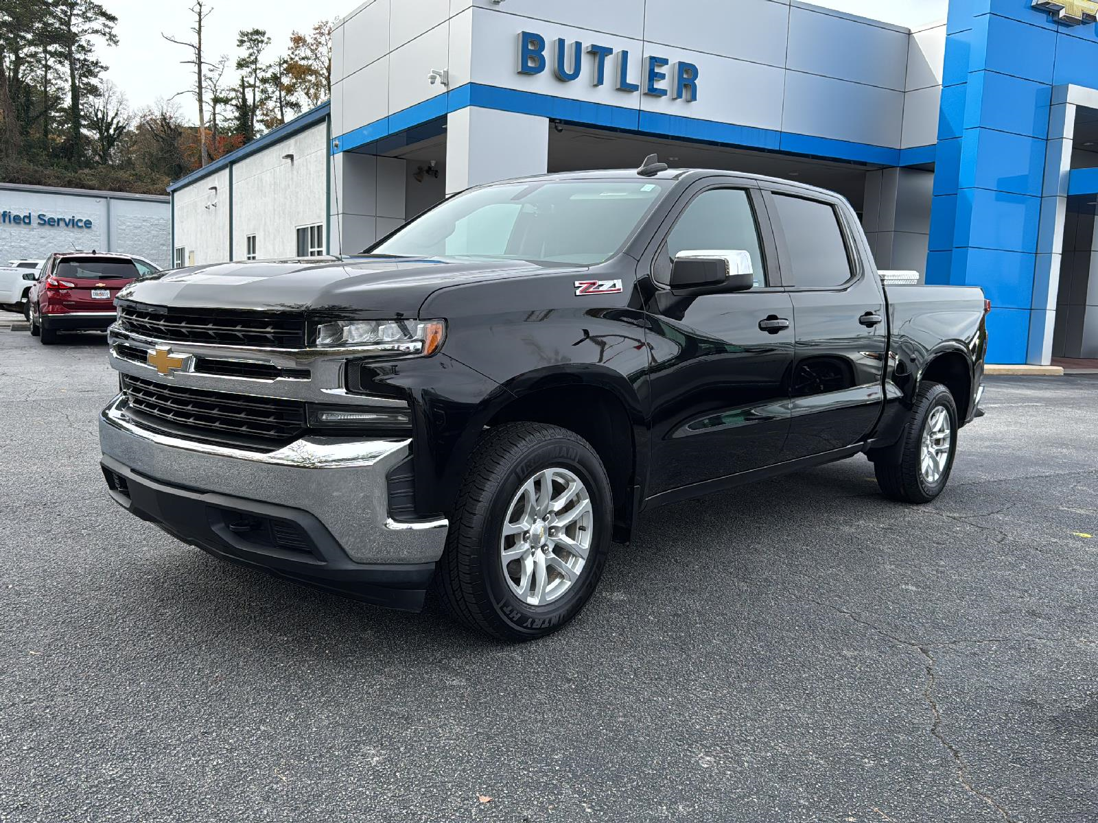 Used 2019 Chevrolet Silverado 1500 LT with VIN 1GCUYDED5KZ130108 for sale in Macon, GA