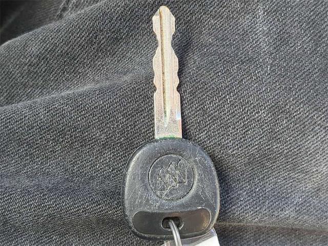 2006 Buick LaCrosse Vehicle Photo in BARTLETT, TN 38133-4101