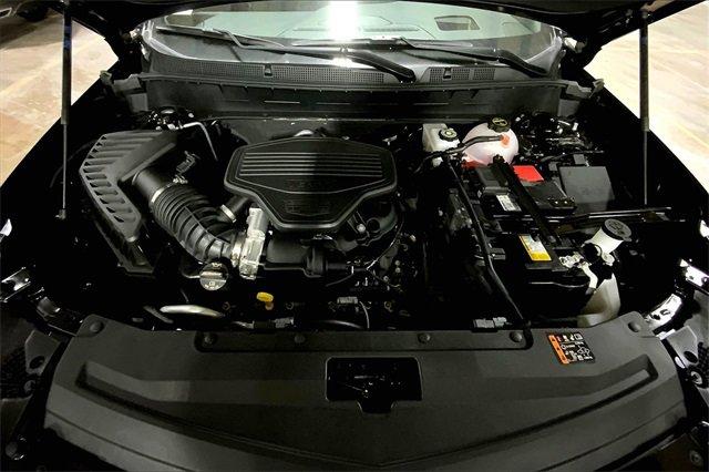 2025 Cadillac XT6 Vehicle Photo in KANSAS CITY, MO 64114-4545