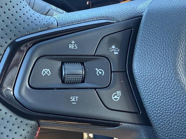 2025 Chevrolet Trax Vehicle Photo in COLUMBIA, MO 65203-3903