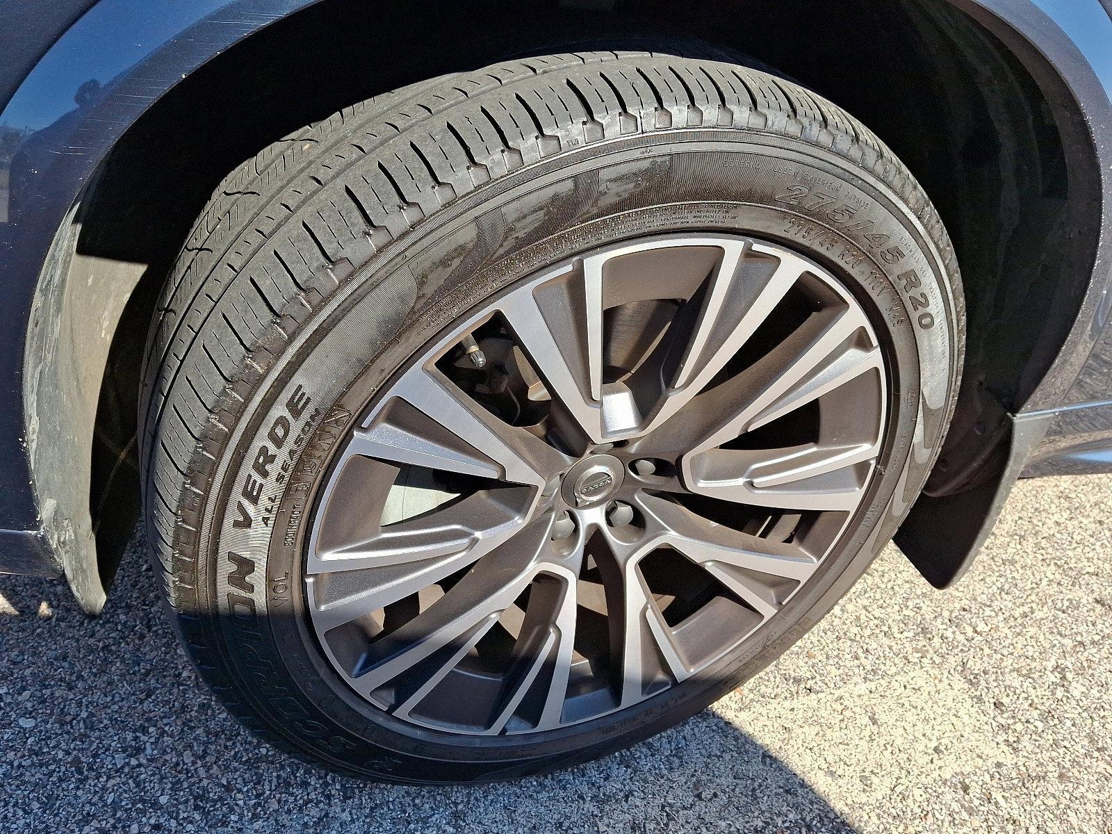 2022 Volvo XC90 Vehicle Photo in Trevose, PA 19053