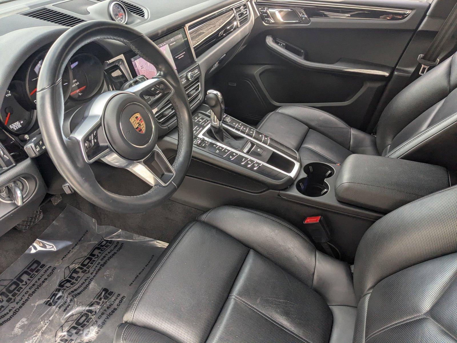 2020 Porsche Macan Vehicle Photo in Towson, MD 21204