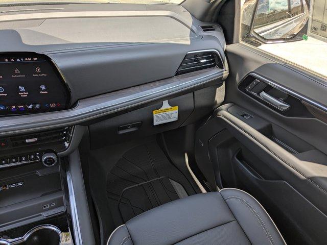 2025 Chevrolet Suburban Vehicle Photo in BRUNSWICK, GA 31525-1881