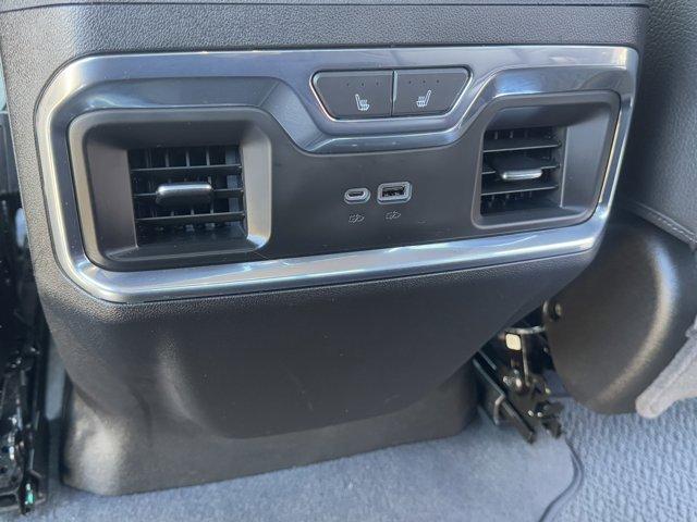 2023 GMC Sierra 1500 Vehicle Photo in LEOMINSTER, MA 01453-2952
