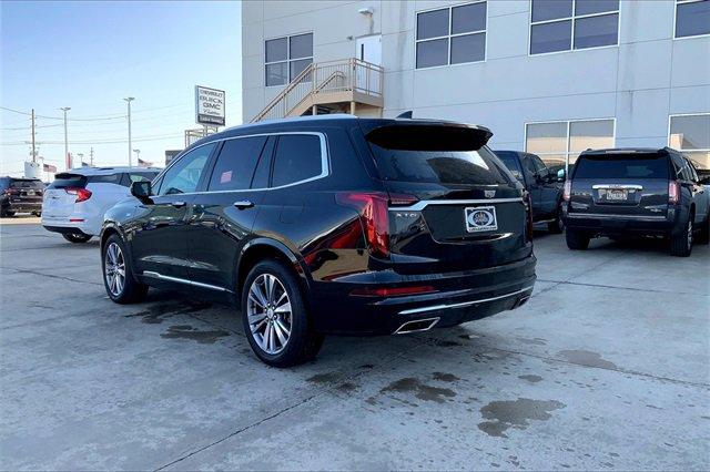 2020 Cadillac XT6 Vehicle Photo in TOPEKA, KS 66609-0000