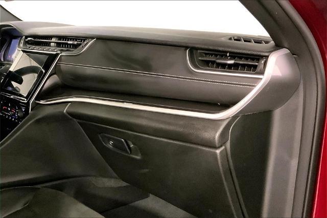2023 Jeep Grand Cherokee L Vehicle Photo in Kansas City, MO 64114