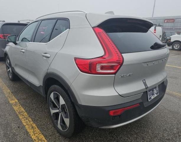 2025 Volvo XC40 Vehicle Photo in San Antonio, TX 78230
