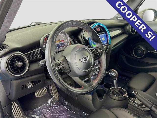 2015 MINI Cooper S Hardtop 4 Door Vehicle Photo in Puyallup, WA 98371
