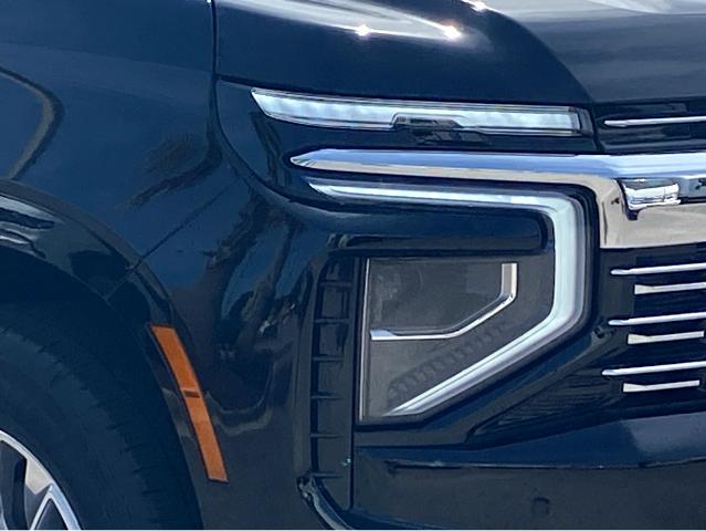 2025 Chevrolet Suburban Vehicle Photo in BEAUFORT, SC 29906-4218