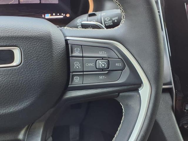 2023 Jeep Grand Cherokee L Vehicle Photo in San Antonio, TX 78230-1001